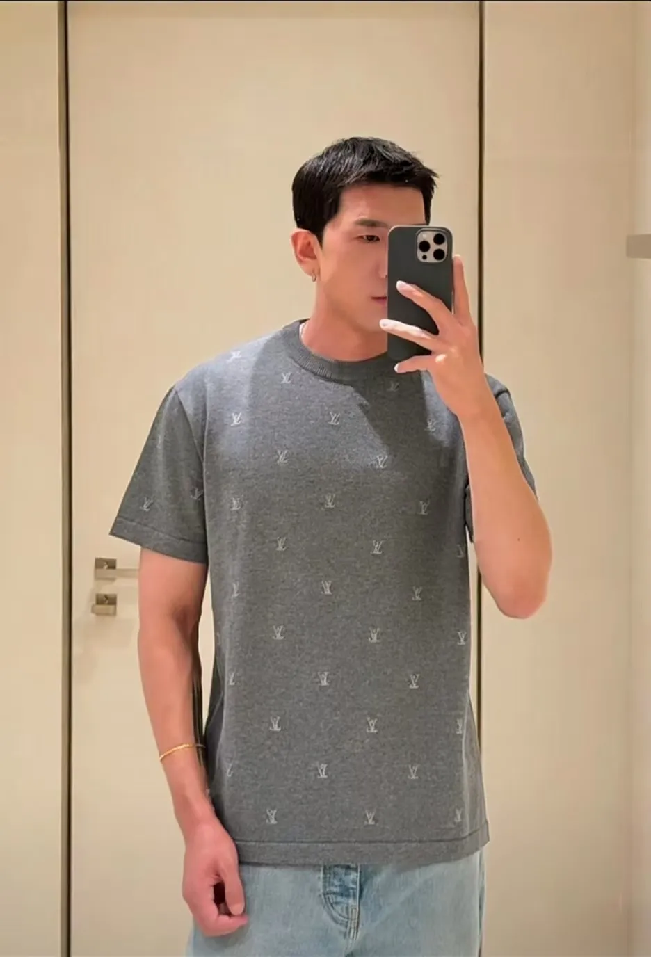 Louis Vuitton/